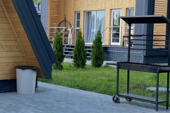 Выходные с мангалом в эко-доме: что входит в аренду и что взять с собой
